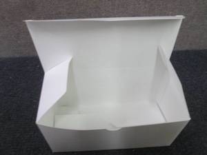 lot 425 image: Case of 250 - White Paper Boxes 4x4...