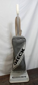 lot 41 image: Oreck XL Classic Vacuum