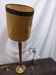 lot 49 image: Pair of Lamps