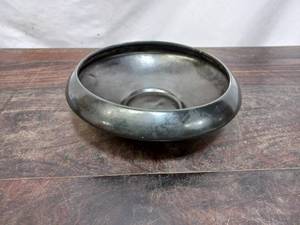 lot 92 image: Vintage Red Wing Bowl
