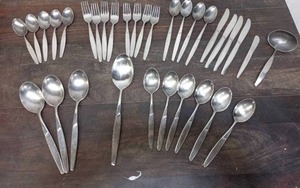 lot 117 image: Vintage Gustav Sweden Stainless Steel Flatware