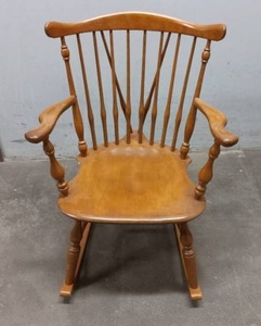 lot 129 image: Wood Rocking Chair