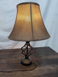 lot 223 image: Table Lamp