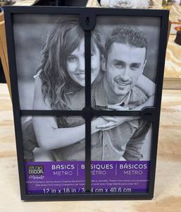 lot 24 image: Framed Hamms Beer Banner - Tonights the night