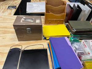lot 146 image: Office Supplies and Decor.