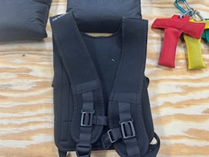 lot 176 image: Sandbag weights and vest