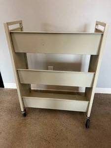 Bretford Mobile 3-Shelf Book Magazine File Storage Rack Trolley Cart - In Great Condition