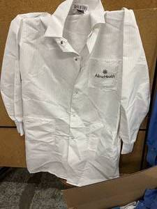 1 Box New Or Like New DenLine Breathable Fluid Resistant Lab Coats Jackets Protection Plus Mixture Of Unisex Sizes These Sell For $90 Each New