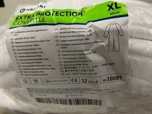MSRP $150  12 Count Package NEW Halyard 10085 Coverall Size XL&nbspFeatures include a soft, breathable 3-layer SMS fabric plus tailored styling and fit to enhance worker comfort.&nbsp