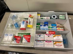 MSRP $400 Zee First Aid Emergency Responder Kit with Medical Supplies - In Good Condition