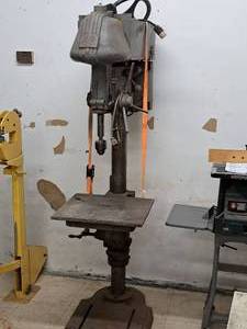 lot 484 image: Drill Press