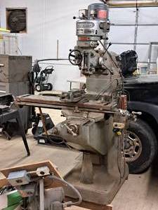 lot 481 image: Bridgeport Drill Press with Fairbanks Morse  Three Phase 3hp 208220440V Transformer, Servo Products Model 200 and Accessories