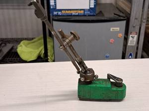lot 544 image: Magnetic Base Service Gauge Attachment
