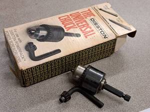 lot 525 image: Disston Universal Chuck for Disston Powerpack Power Screwdrivers (in box)