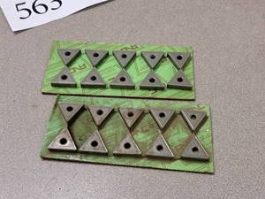 lot 563 image: Lot of (2) Lathe Cutting Bit Sets