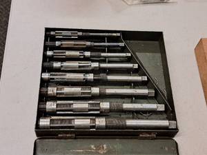 lot 610 image: Adjustable Reamer and Reamer Pilot Set 8-piece with Metal Case