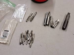 lot 614 image: Lot of (3 Bags) Assorted Tap Bits 17-piece