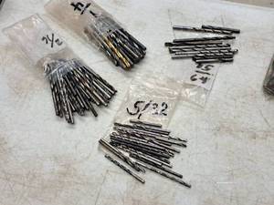 lot 626 image: Lot of (4 Bags) Assorted Drill Bits 104-piece
