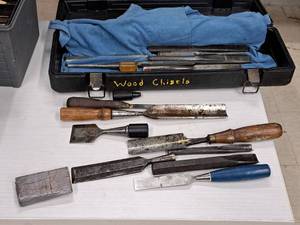 lot 660 image: Assorted Wood Chisels with Case
