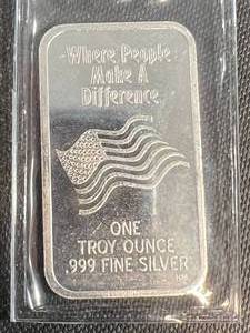 lot 18A image: 1 TROY OZ .999 FINE SILVER DONALD TRUMP WANTED FOR PRESIDENT BAR
