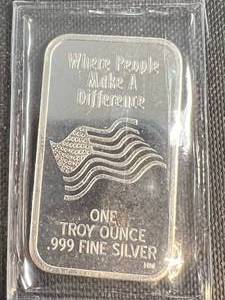 lot 24A image: 1 TROY OZ .999 FINE SILVER DONALD TRUMP WANTED FOR PRESIDENT BAR