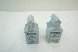 Salt & Pepper shakers (Danvers MN)