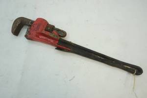 Pipe wrench