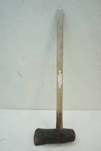 Splitting axe