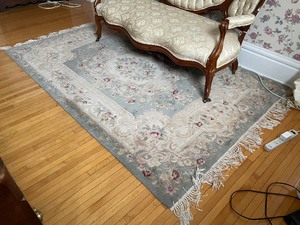 lot 264 image: Blue Area Rug Measuring 5 Feet x 7.5 Feet