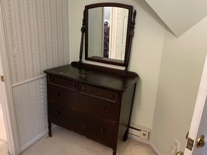 lot 272 image: Vintage Dresser with Mirror