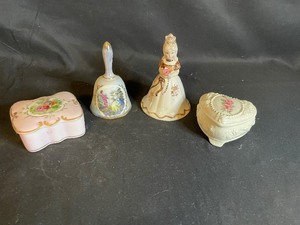lot 274 image: Vintage Trinket Boxes and Bells