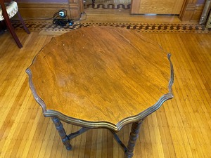 lot 192 image: Antique Occasional Wood Table