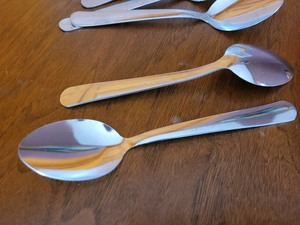 lot 332 image: 100 Flatware Spoons