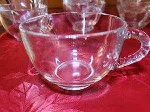 lot 334 image: 160 Glass Cups with Various Designs