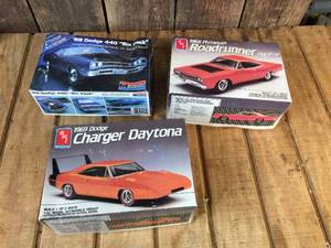 AMT - Monogram Car Model Kits