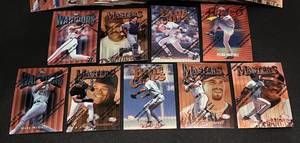 lot 77 image: 1997 Topps Finest Baseball Series 1 Bronze Set