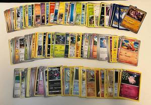 lot 13 image: Pokmon Monsterbox FULL of Several Thousand Bulk Cards