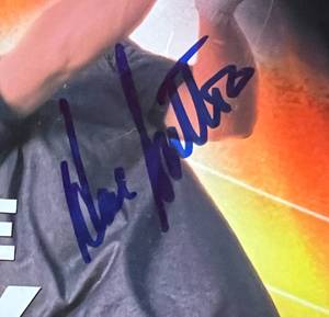 lot 126 image: Hal Sutton Signed 2001 Golf Magazine, Autograph