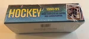 lot 168 image: 1990-91 O-Pee-Chee Hockey Complete Factory Set Cards