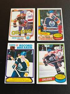 lot 9A image: Wayne Gretzky 4 Card Vintage Lot - 1980-81 Topps #3, 87, 250 and 1981-92 Topps #16 - Hockey Cards