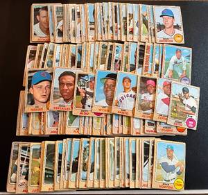 lot 71A image: 1968 Topps Baseball Card Lot of 200 - Vintage Cards