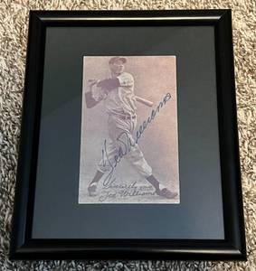 lot 187 image: Ted Williams Autographed and framed 7.5x9.5 Photo - Baseball