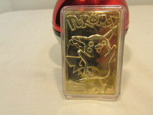 lot 7 image: Gold Pokemon
