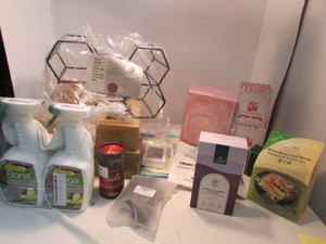 lot 44 image: HomeKitchen Lot