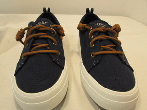 lot 125 image: Womens Shoes