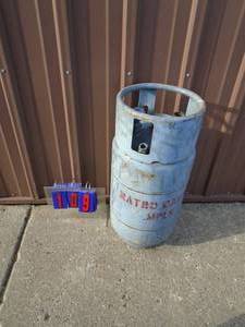 lot 109 image: Large forklift propane tank. As shown.