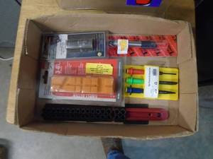 lot 138 image: Flat of quality trade show tools. As shown.