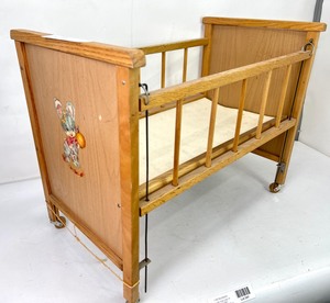 lot 241 image: Antique Doll Crib