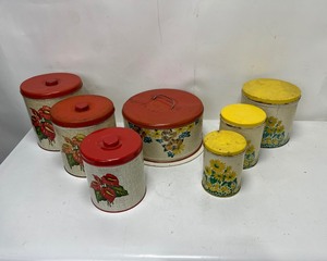 lot 400 image: Vintage Tin Canisters