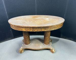lot 264 image: THE MERSMAN BROS. ANTIQUE ENTRY TABLE